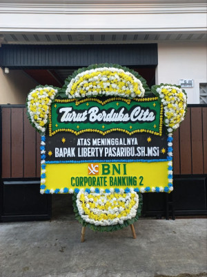 Papan Bunga Duka di Arma Jaya