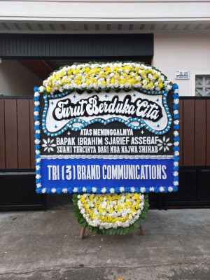 Papan Bunga Duka di Arma Jaya